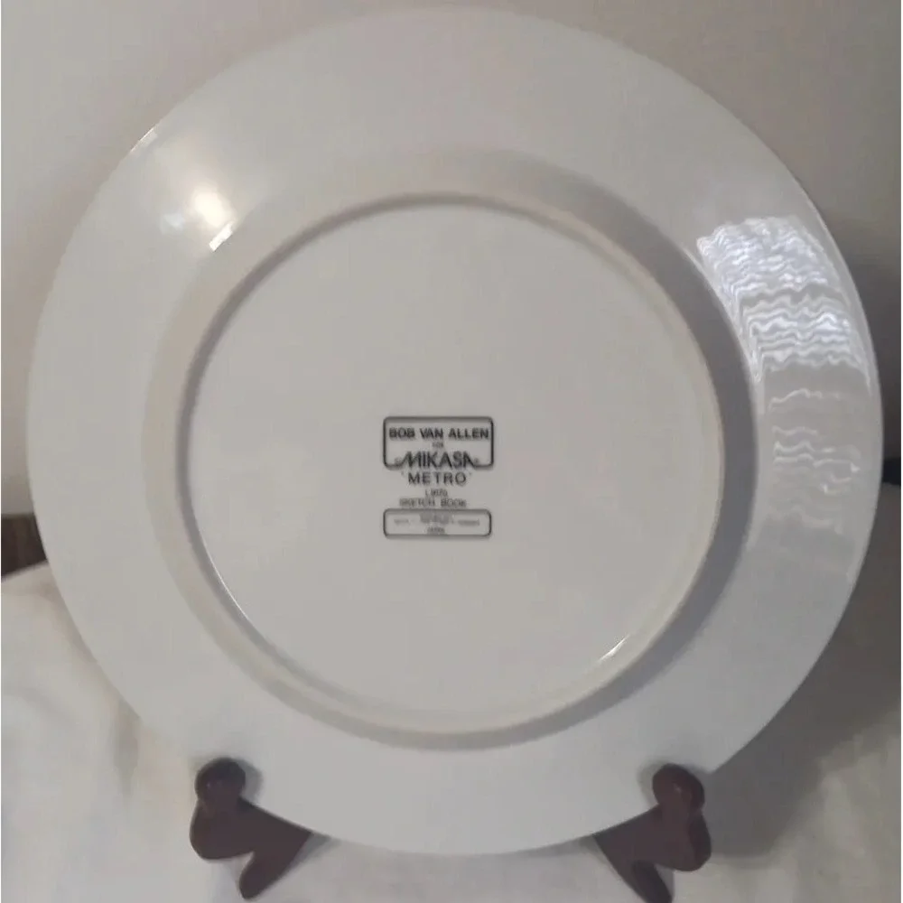 Mikasa Metro Dinner Plate 10.5 Inch‎ Sketch Book L9175 Bob Van Allen Replacement